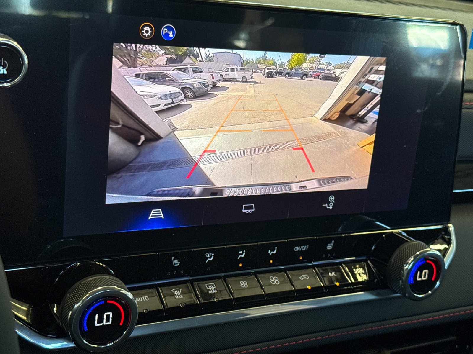 New 2026 Chevrolet Colorado Z71 w/ LPO, Skid Plate Package AWD/4WD image 22