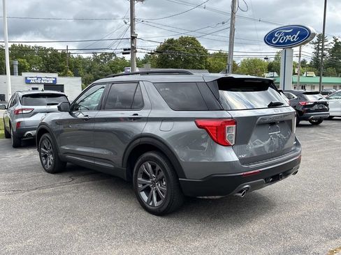 Used 2023 Ford Explorer XLT w/ Equipment Group 202A AWD/4WD image 3