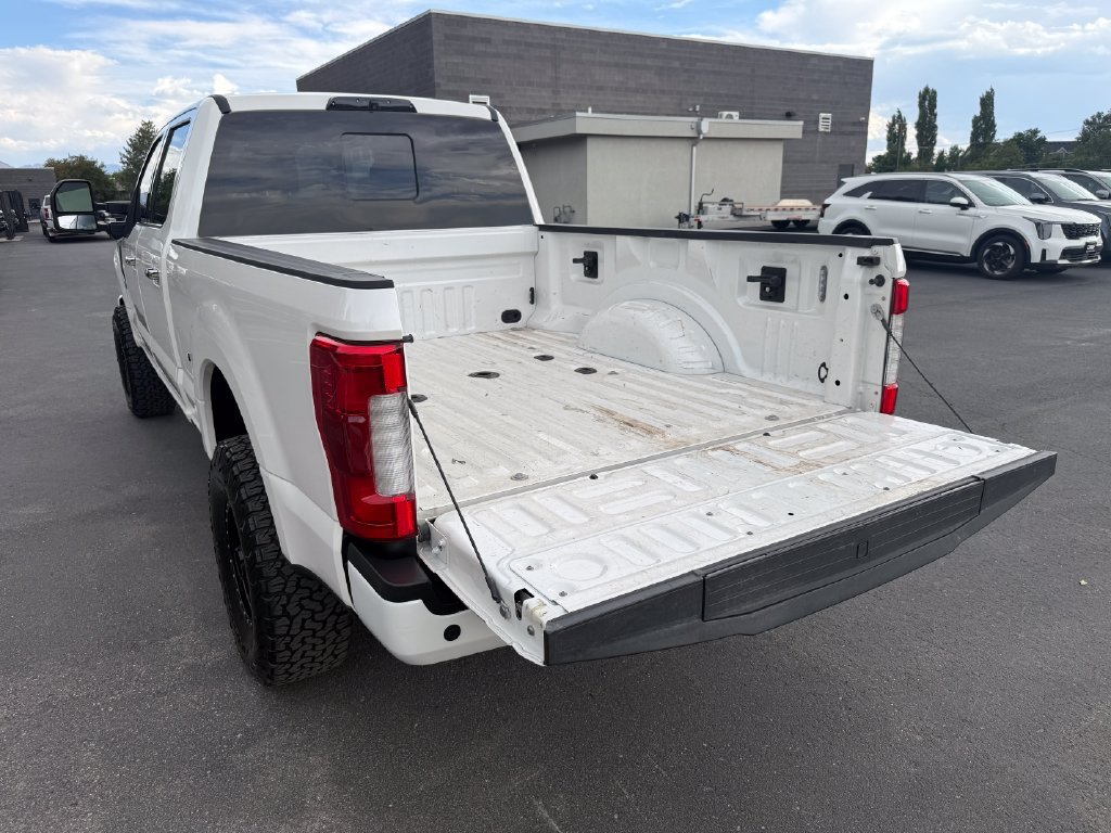 Used 2019 Ford F350 Platinum w/ Platinum Ultimate Package AWD/4WD image 13
