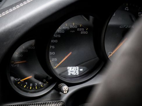 Certified 2018 Porsche 911 GT2 RS RWD image 27