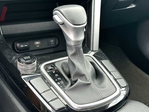 Used 2025 Kia Seltos S image 21