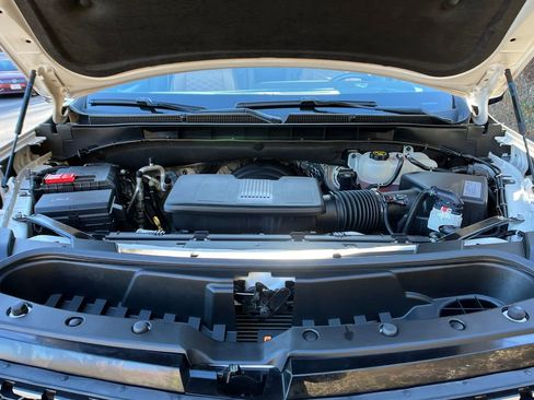 Used 2021 Cadillac Escalade Premium Luxury w/ Performance Package image 24