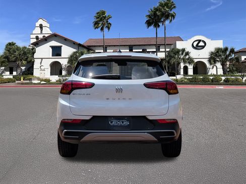 Used 2024 Buick Encore GX Preferred FWD image 3