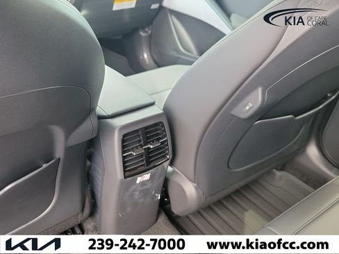 New 2026 Kia Niro EX w/ EX Premium Package FWD image 13