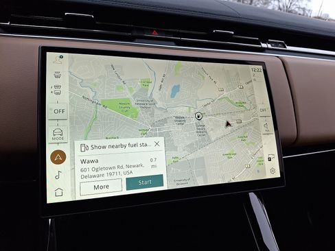 New 2026 Land Rover Range Rover Sport SE image 8