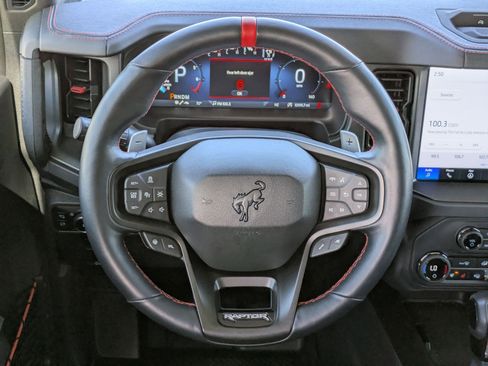 Used 2025 Ford Bronco Raptor image 17