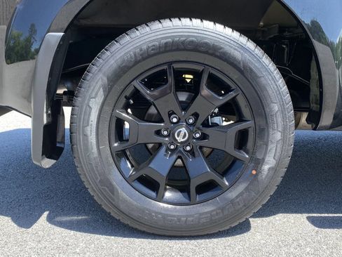 Used 2020 Nissan Frontier SV w/ Midnight Edition Floor Mats RWD image 9