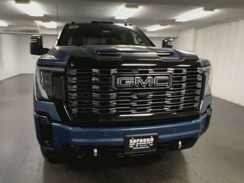 New 2026 GMC Sierra 2500 Denali Ultimate image 3