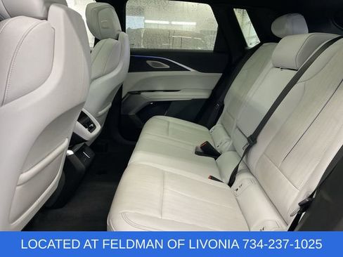 Used 2024 Cadillac Lyriq Luxury image 25