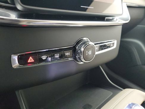 New 2026 Volvo XC90 T8 Core w/ Protection Package AWD/4WD image 31