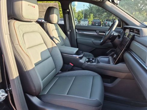 New 2027 GMC Terrain AT4 w/ Convenience Package III AWD/4WD image 40