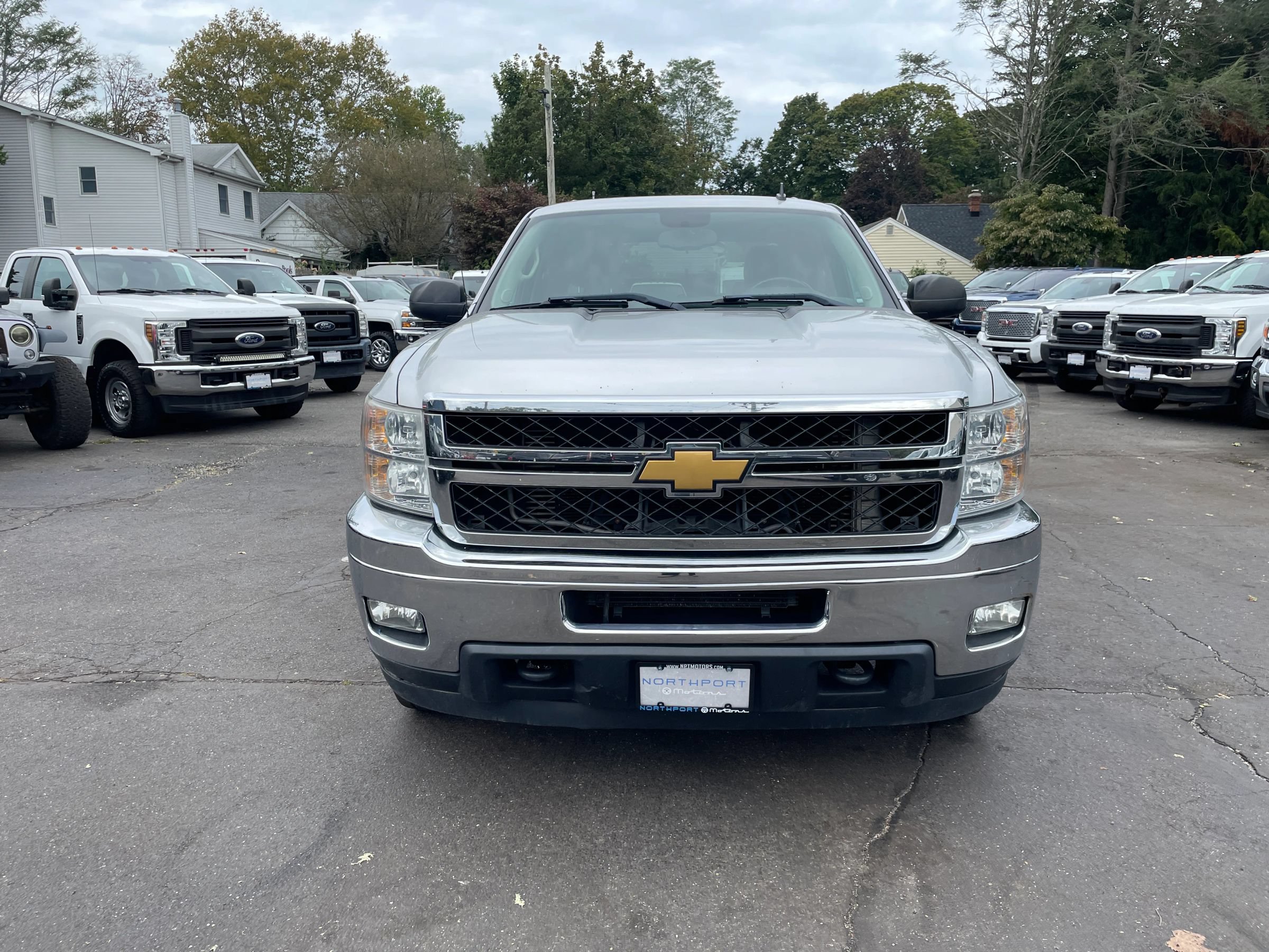 Used 2013 Chevrolet Silverado 2500 LT w/ Interior Plus Package AWD/4WD image 8