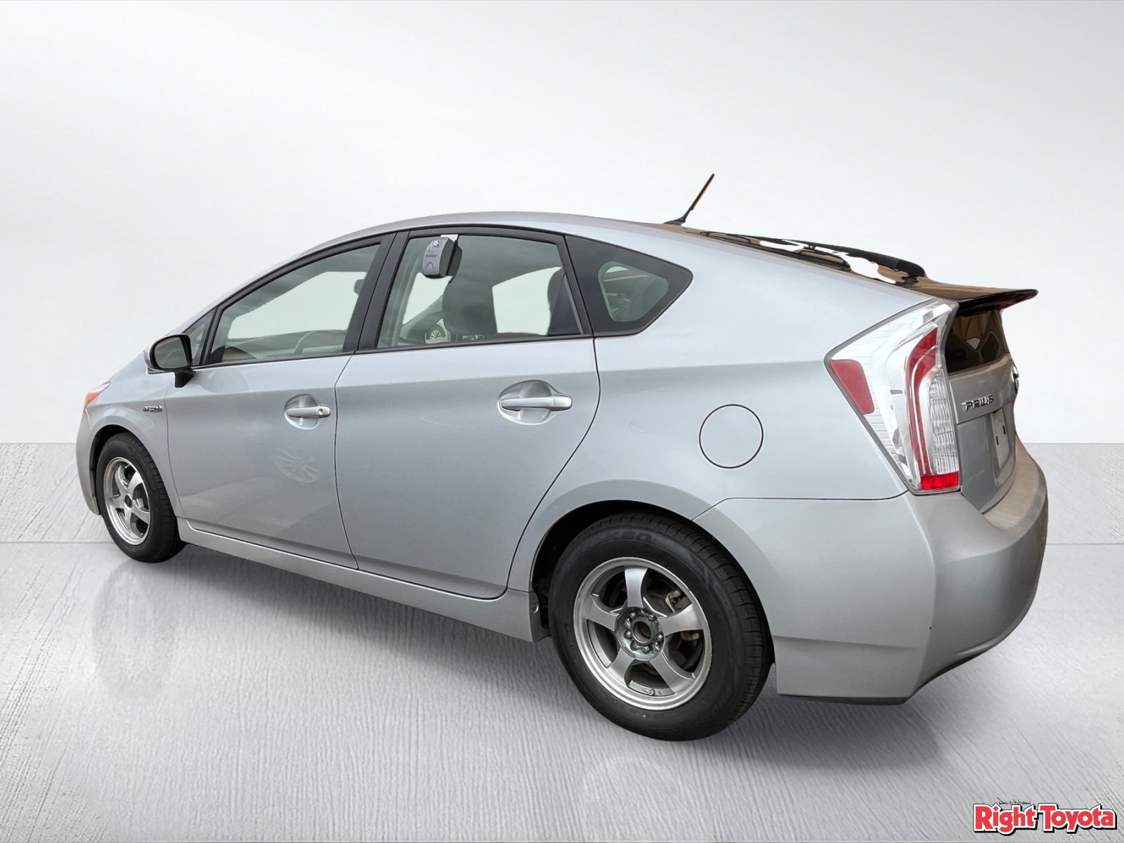 Used 2015 Toyota Prius Four FWD image 3