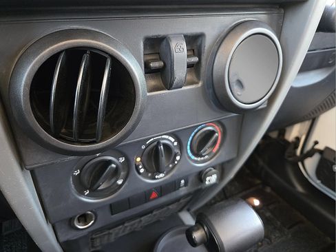 Used 2010 Jeep Wrangler Sport AWD/4WD image 23