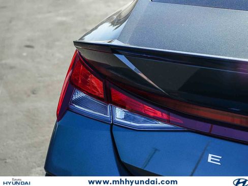 New 2026 Hyundai Elantra Sport FWD image 11