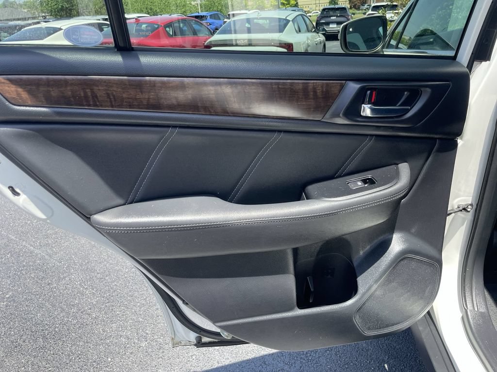 Used 2018 Subaru Outback 2.5i Limited AWD/4WD image 23