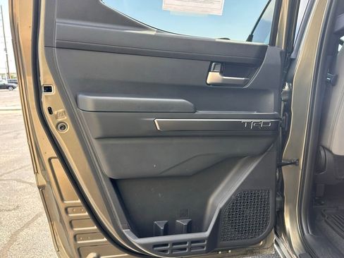 Used 2025 Toyota Tacoma TRD Sport AWD/4WD image 18