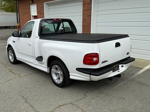 Used 1999 Ford F150 Lightning image 20