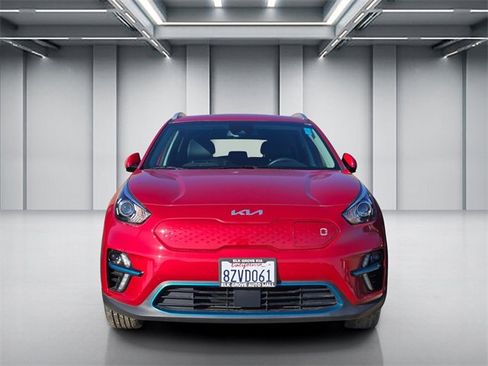 Used 2022 Kia Niro EX w/ Cold Weather Package image 2