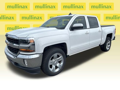 Used 2018 Chevrolet Silverado 1500 LT w/ LT Eassist Package image 14