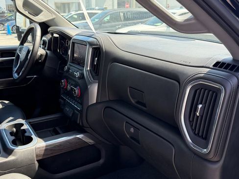 Used 2022 Chevrolet Silverado 2500 LTZ w/ LTZ Convenience Package RWD image 18
