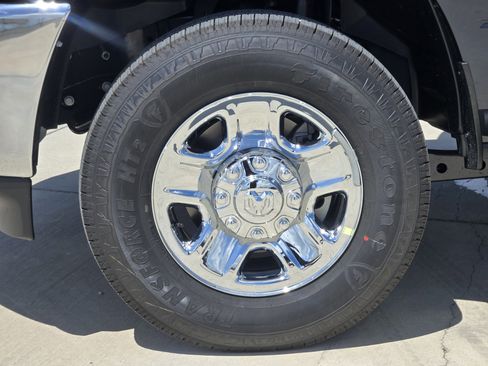 New 2026 RAM 2500 Tradesman AWD/4WD image 9
