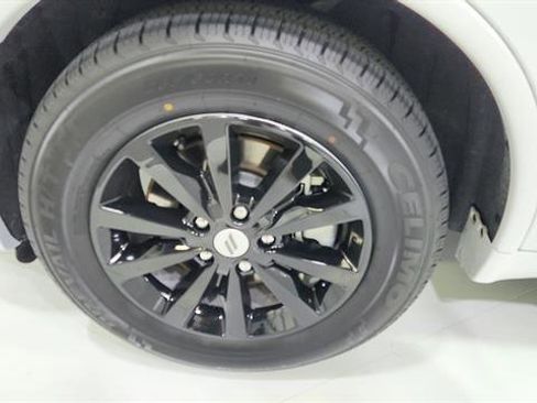 Used 2025 Dodge Durango GT image 37