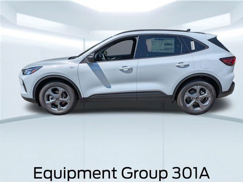 New 2025 Ford Escape ST-Line w/ Equipment Group 301A image 2