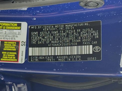 Used 2025 Toyota Camry SE w/ Convenience Package FWD image 32