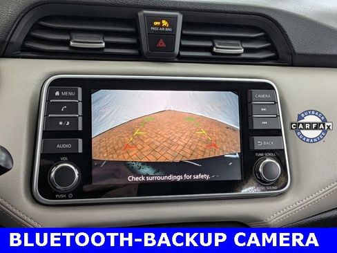 Used 2020 Nissan Versa SV w/ Trunk Package image 31