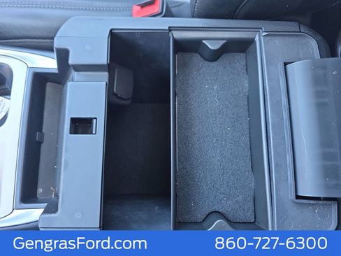 Certified 2022 Ford Explorer XLT w/ Equipment Group 202A AWD/4WD image 38