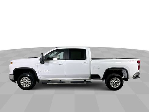Used 2025 Chevrolet Silverado 2500 LT w/ Convenience Package AWD/4WD image 5