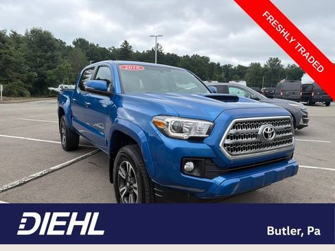 Used 2016 Toyota Tacoma TRD Sport w/ Towing Package AWD/4WD image 1