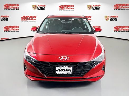 Certified 2023 Hyundai Elantra SEL w/ Convenience Package image 12