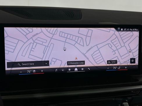 Used 2025 BMW X5 xDrive50e w/ M Sport Package image 17