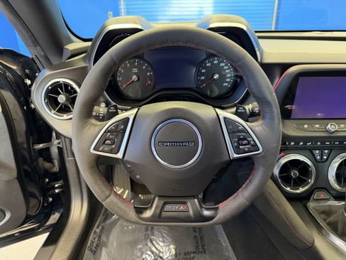 Used 2019 Chevrolet Camaro ZL1 RWD image 15