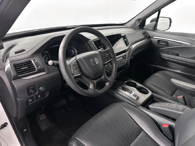 Used 2023 Honda Passport EX-L image 11