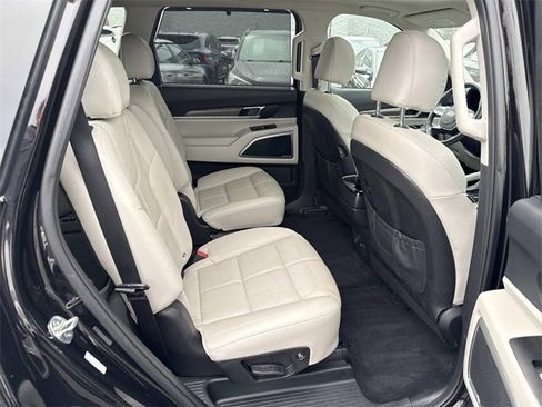 Used 2021 Kia Telluride EX w/ EX Premium Package image 11