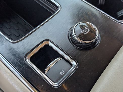 Used 2020 Lincoln Aviator Reserve w/ Equipment Group 201A image 25