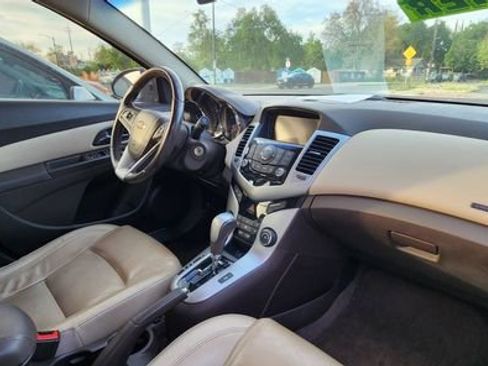 Used 2014 Chevrolet Cruze LT w/ RS Package FWD image 12