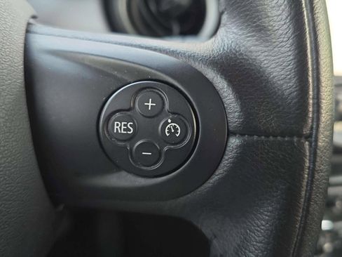 Used 2013 MINI Cooper Hardtop image 10