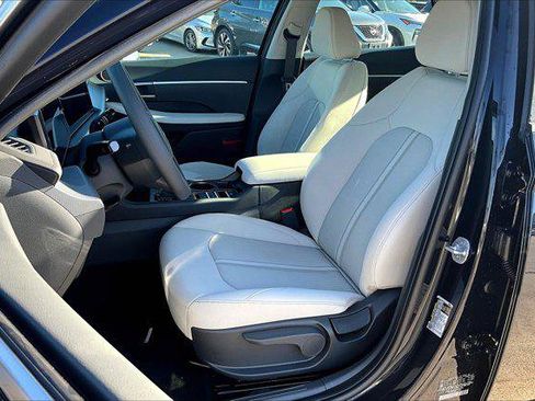New 2025 Hyundai Sonata SE image 9