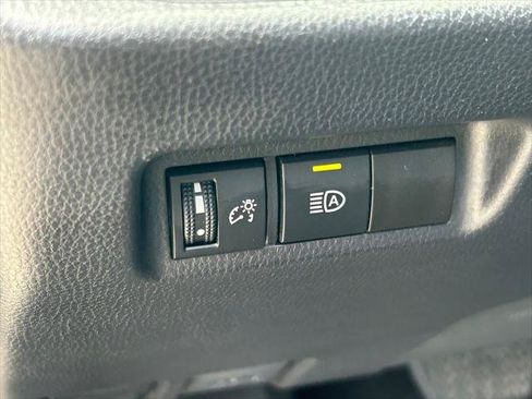 Certified 2025 Toyota RAV4 XLE FWD image 24