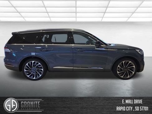 Used 2021 Lincoln Aviator Reserve w/ Equipment Group 202A AWD/4WD image 7