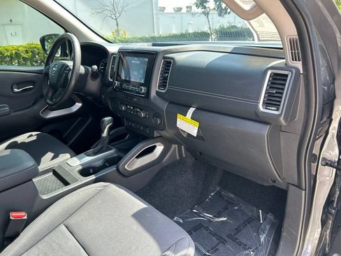 Certified 2024 Nissan Frontier SV w/ SV Convenience Package RWD image 43
