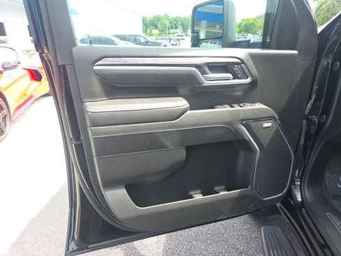 Used 2025 Chevrolet Silverado 3500 LTZ AWD/4WD image 15