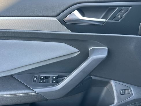 New 2026 Volkswagen Jetta SE image 11