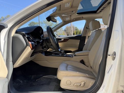 Used 2020 Audi A4 2.0T Premium w/ Convenience Package image 25