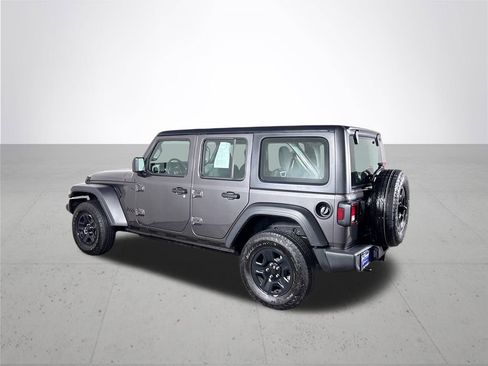 Used 2025 Jeep Wrangler Sport image 8