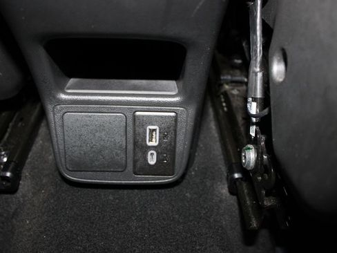 Used 2025 Buick Encore GX Preferred AWD/4WD image 27
